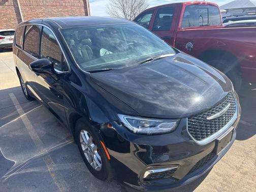 2025 Chrysler Pacifica L