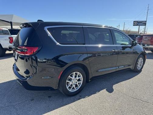 2025 Chrysler Pacifica L