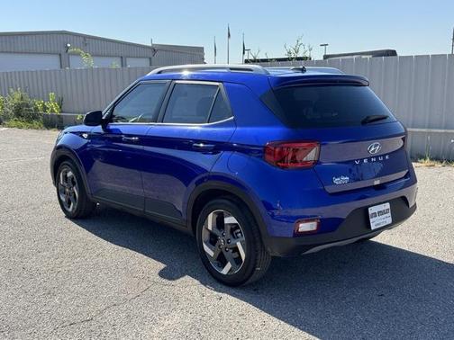 2024 Hyundai VENUE SEL