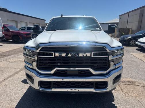 2025 RAM 2500 Tradesman Crew Cab 4x4 6'4' Box