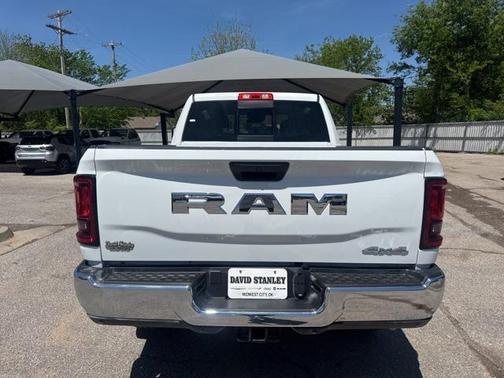 2025 RAM 2500 Tradesman Crew Cab 4x4 6'4' Box