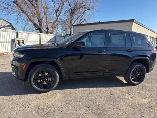 2025 Jeep Grand Cherokee Altitude