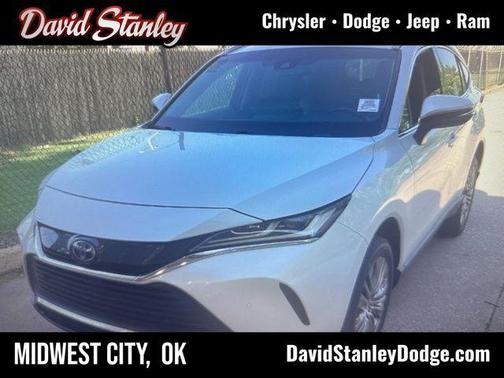 Wind Chill Pearl 2023 Toyota Venza XLE
