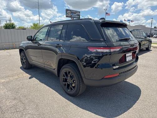 2025 Jeep Grand Cherokee Altitude