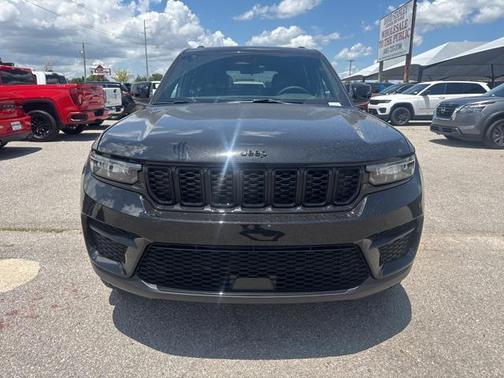 2025 Jeep Grand Cherokee Altitude