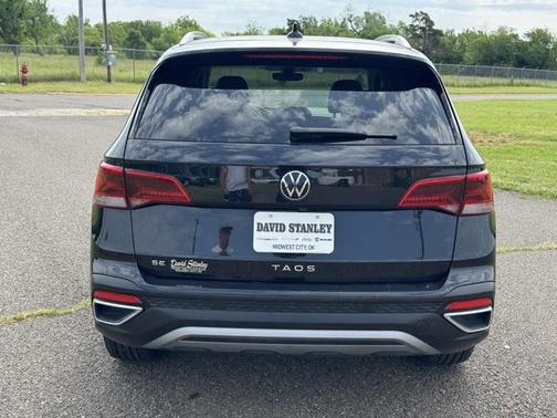 2024 Volkswagen Taos SE