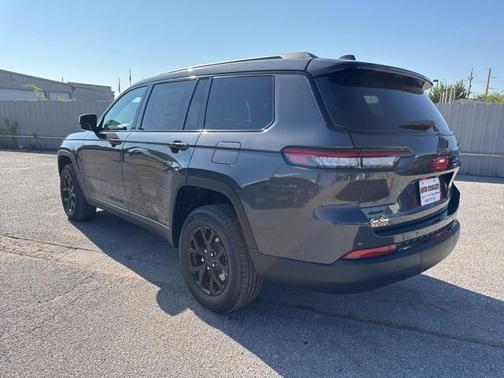 2025 Jeep Grand Cherokee L Altitude