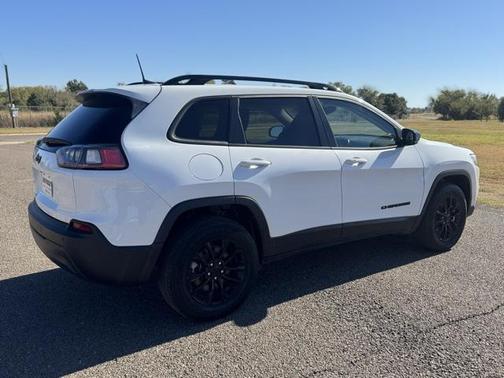 2023 Jeep Cherokee Altitude