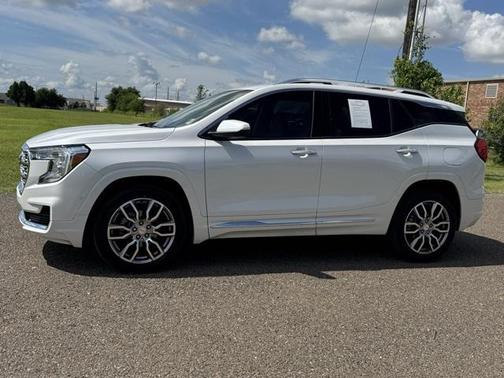 2023 GMC Terrain Denali