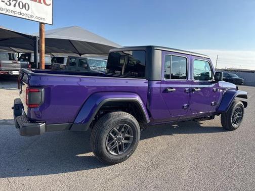 2026 Jeep Gladiator Sport S