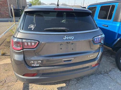 Granite Crystal Metallic Clearcoat 2021 Jeep Compass Limited