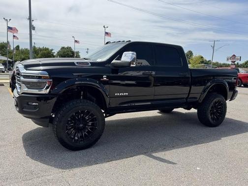 2025 RAM 2500 Laramie Crew Cab 4x4 6'4' Box