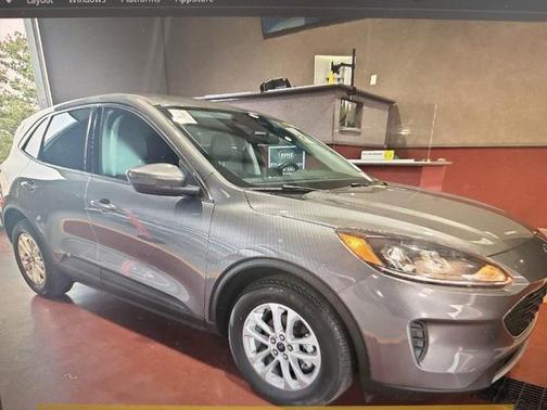 2021 Ford Escape SE