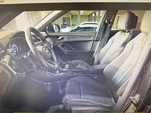 2021 Audi Q3 45 S line Premium