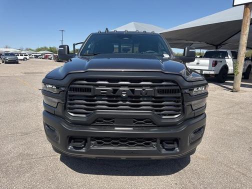 2025 RAM 3500 Tradesman Crew Cab 4x4 8' Box
