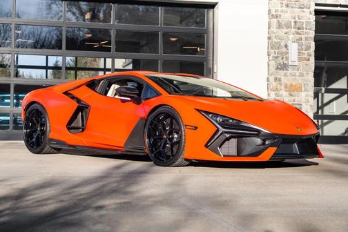 2024 Lamborghini Revuelto Base