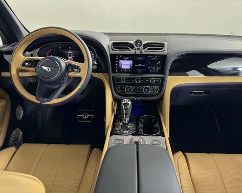 2024 Bentley Bentayga V8