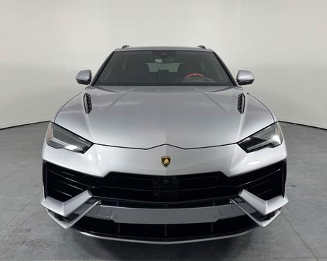 2023 Lamborghini Urus S