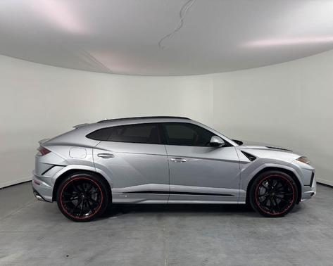 2023 Lamborghini Urus S