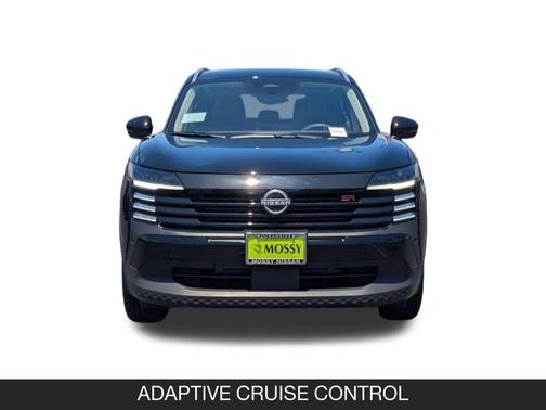 Super Black 2026 Nissan Kicks SR