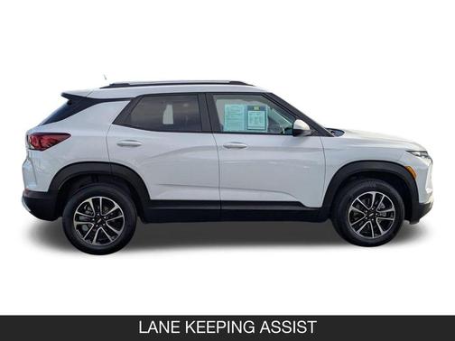 Summit White 2025 Chevrolet Trailblazer LT