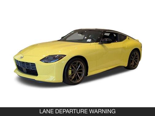 2 Tone Yellow 2023 Nissan Z Proto Spec