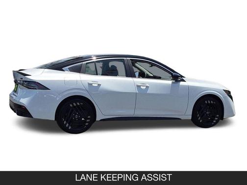 Aspen White / Super Black 2026 Nissan Sentra SR