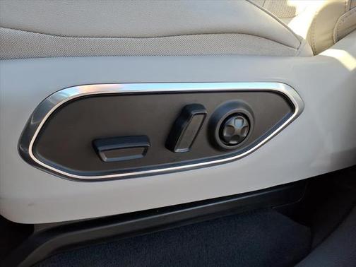 2024 Jeep Wagoneer BASE