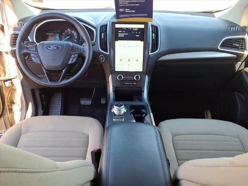 2021 Ford Edge SE
