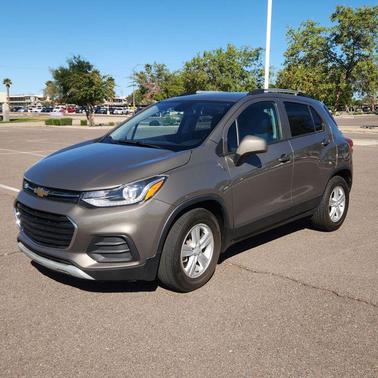 Stone Gray Metallic 2021 Chevrolet Trax LT
