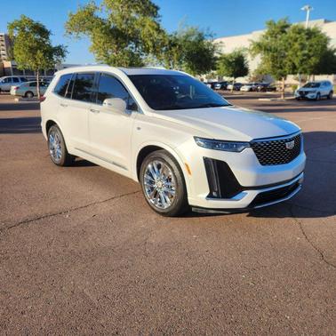 Crystal White Tricoat 2022 Cadillac XT6 Premium Luxury AWD