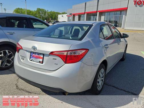 Classic Silver Metallic 2017 Toyota Corolla LE