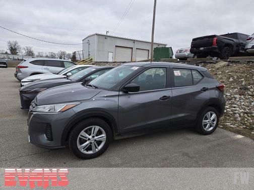 Gun Metallic 2024 Nissan Kicks S