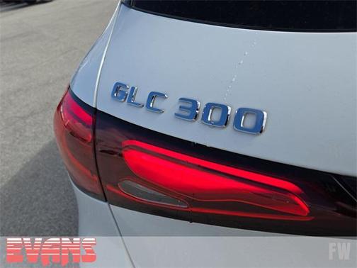 2023 Mercedes-Benz GLC 300 4MATIC