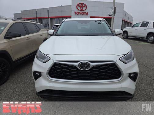 2021 Toyota Highlander LE