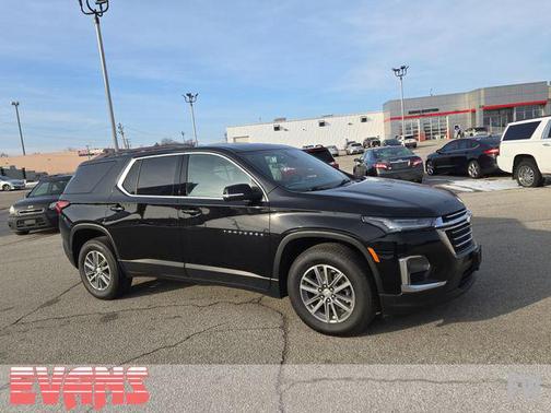 2022 Chevrolet Traverse LT Cloth