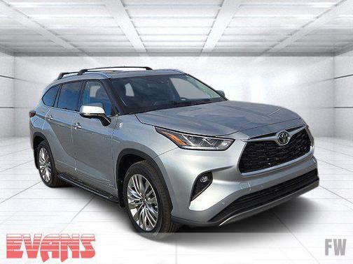 2025 Toyota Highlander Hybrid Platinum