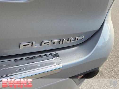 2025 Toyota Highlander Hybrid Platinum