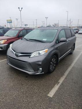 2018 Toyota Sienna SE