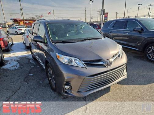 2018 Toyota Sienna SE