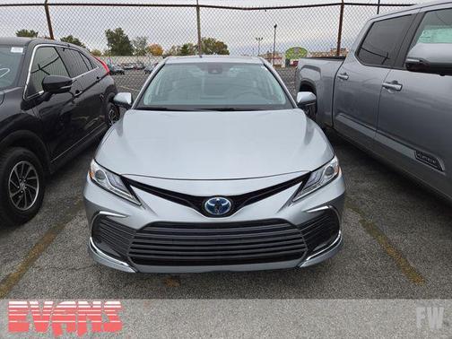 2024 Toyota Camry Hybrid XLE