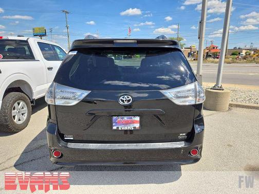 2014 Toyota Sienna SE