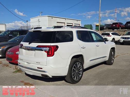 2020 GMC Acadia Denali