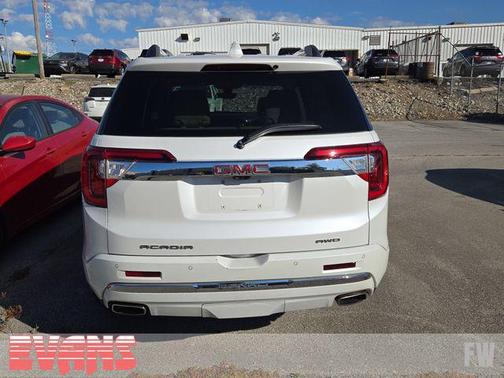 2020 GMC Acadia Denali