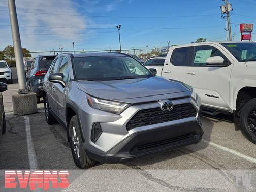 2025 Toyota RAV4 Hybrid LE