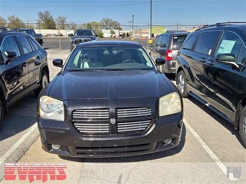 2007 Dodge Magnum Base