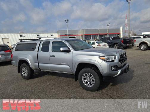 2016 Toyota Tacoma SR5