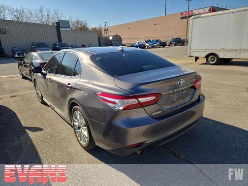 2018 Toyota Camry Hybrid XLE