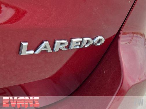 2021 Jeep Grand Cherokee Laredo