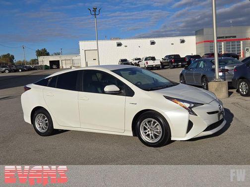 2016 Toyota Prius Two